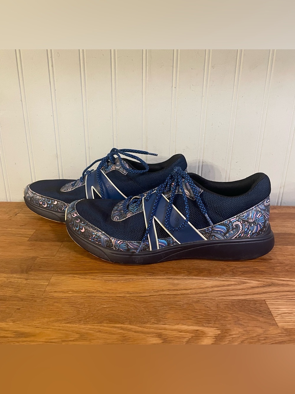 Traq by Alegria Shoes Qarma Women’s Sneakers (8)
